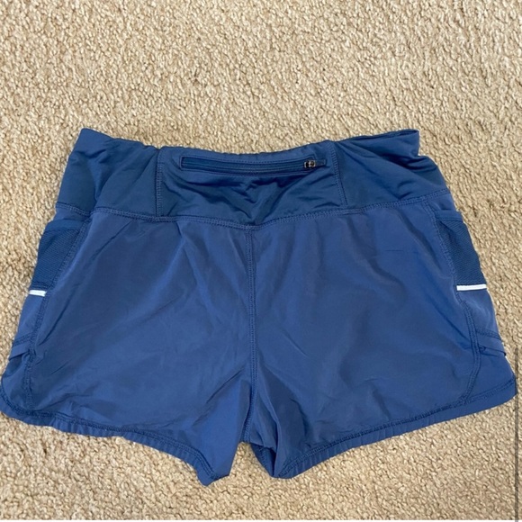 Athleta Cadet Blue Ready Set Shorts Size S - Picture 4 of 4